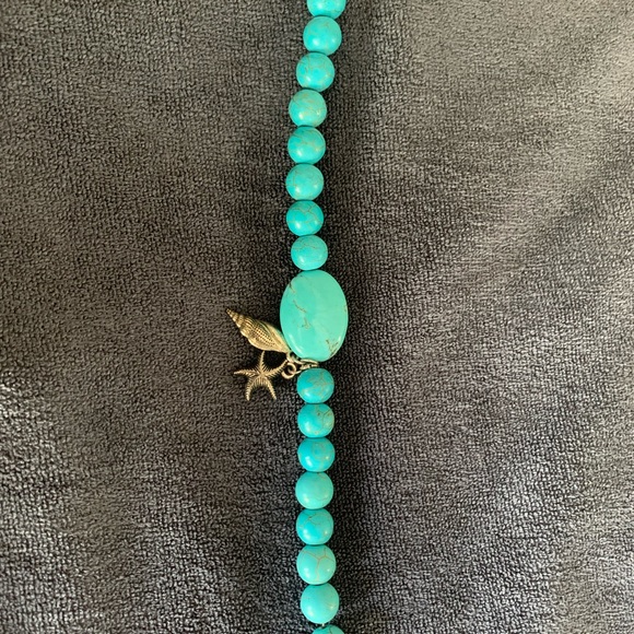 Turquoise Howlite Beacelet. - Picture 3 of 4